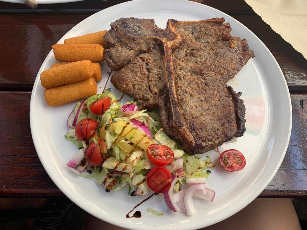 Hableany Etterem, Pizzeria Es Vendeghaz Bed & Breakfast Balatonmariafurdo Ngoại thất bức ảnh